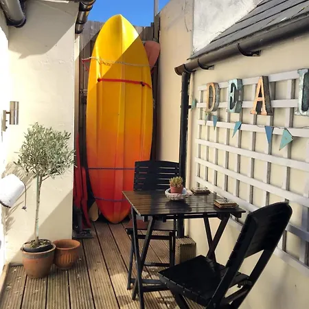 The Skiff Deal Exterior photo